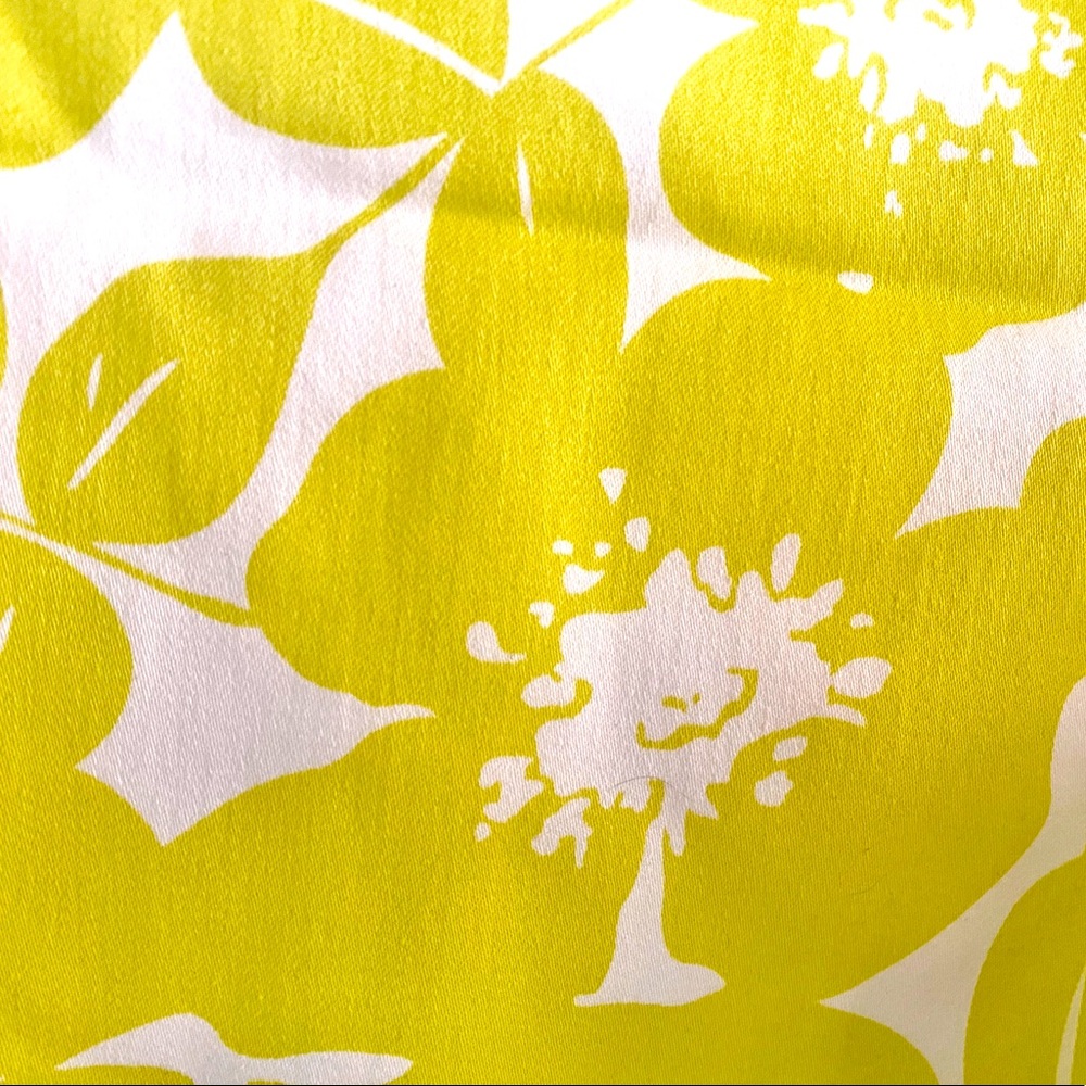 🌴THE LIMITED🌴 CHARTREUSE TAILORED STRETCH SHORTS NWT💚 - Picture 6 of 6